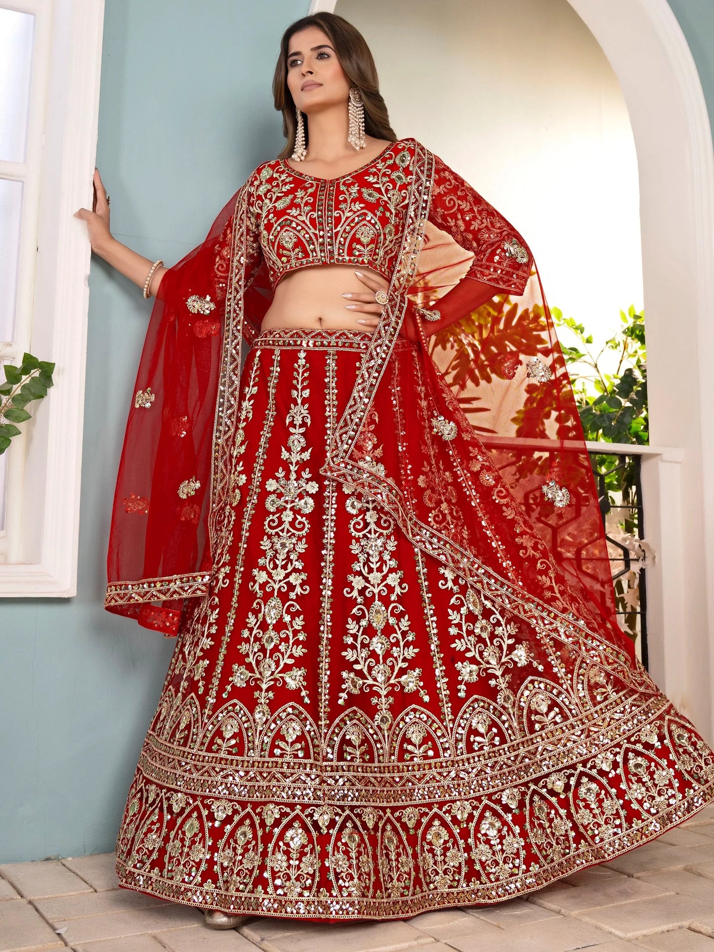 Rotes Net Sequins Work Lehenga Choli