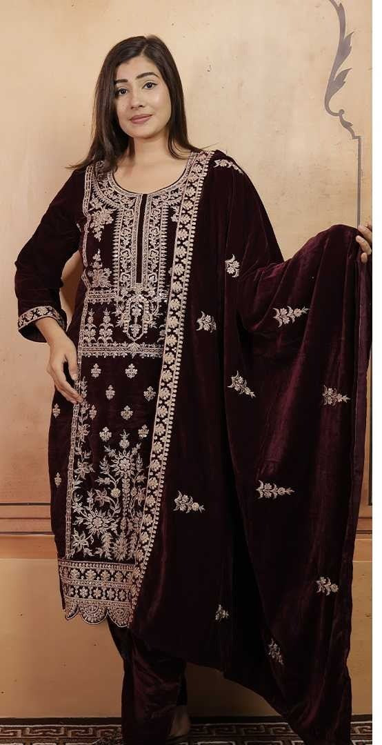 Heavy Velvet Festive 3-Piece Suit – Maroon - Mirrorwork